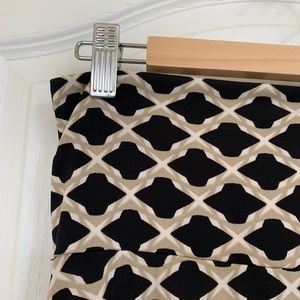 LuLaRoe Azure Skirt: L Black and Gold Pattern